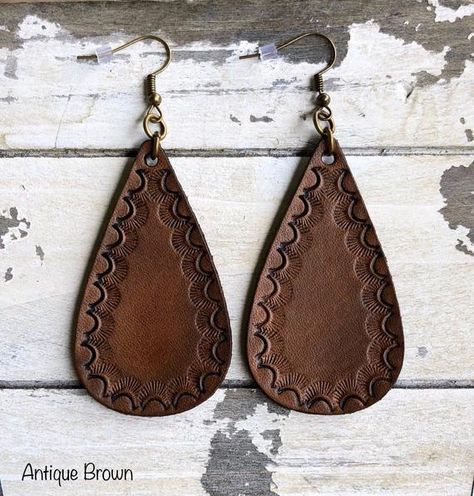 Leather Earrings Teardrop Earrings Hand Tooled Earrings | Etsy Farmhouse Joanna Gaines, Diy Jewelry Earrings, Earrings Teardrop, Boho Farmhouse, Boho Leather, Hand Tooled Leather, Joanna Gaines, Bar Earrings, Earrings Boho