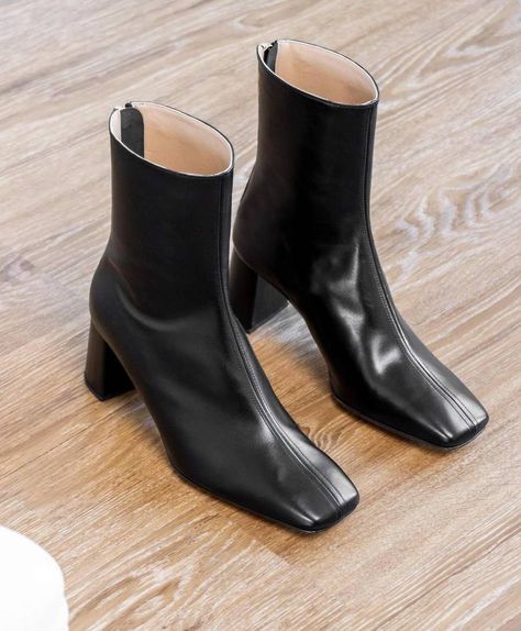 These Are the 26 Best Black Boots for Women, Hands Down | Who What Wear Outfits For Ladies, Autumn Shoes, Wide Heels, Square Toe Boots, Casual Heels, Toe Boots, Cool Boots, Thigh High Boots, Heeled Ankle Boots