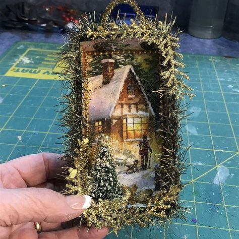 Christmas Diorama, Vintage Christmas Crafts, Christmas Shadow Boxes, Christmas Card Crafts, Christmas Ornament Crafts, Christmas Scenes, Christmas Scene, Vintage Christmas Decorations, Winter Crafts