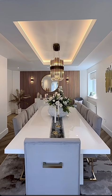 Dining Room Design Luxury, Mirror Decor Living Room, Home Theater Room Design, Theater Room Design, Interior Ceiling Design, Latest Living Room Designs, Interior Design Your Home, Fotografi Kota, Ceiling Design Modern