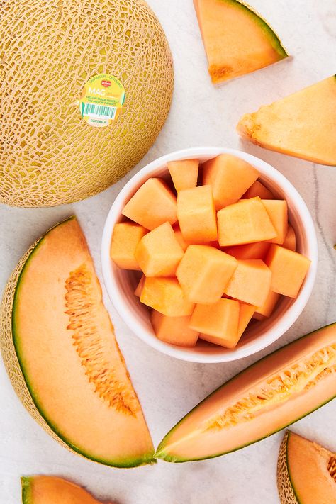 This isn't just a regular melon. It's our MAG.nificent® Melon! With a more pleasant, consistent and concentrated aroma than traditional cantaloupes, the MAG.nificent® Melon has a sweet flavor and juicy texture you'll notice in every recipe! #MelonRecipes #FreshFruit #FruitRecipe #DelMonteFruit #MelonMadePerfect https://delmontefresh.com/products/cantaloupes Cantaloupe Photography, Cantelope Fruit, Melon Photography, Melon Aesthetic, Fruit Photoshoot, Buah Melon, Cantaloupe Fruit, Melon Recipes, Canteloupe