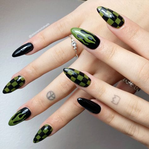 Work Nails, Black Checkered, Green And Black, Nail Inspo, Nails, Green, Black