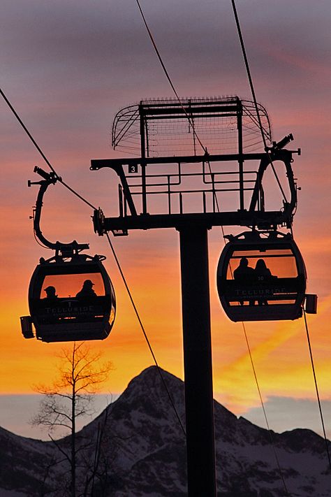 Telluride, #Colorado gondola at sunset! Only free gondola system in the U.S. Telluride Gondola, Ski Gondola, Ski Destinations, Ski Party, Colorado Ski, Visit Colorado, Telluride Colorado, San Juan Mountains, Luxury Ski