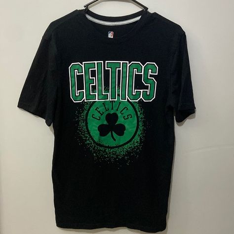 Boston Celtics Black Graphic T-Shirt Boston Celtics, The Shirt, Nba, Boston, Graphic Tee, Graphic T Shirt, Cool Designs, Projects To Try, Outfit Ideas