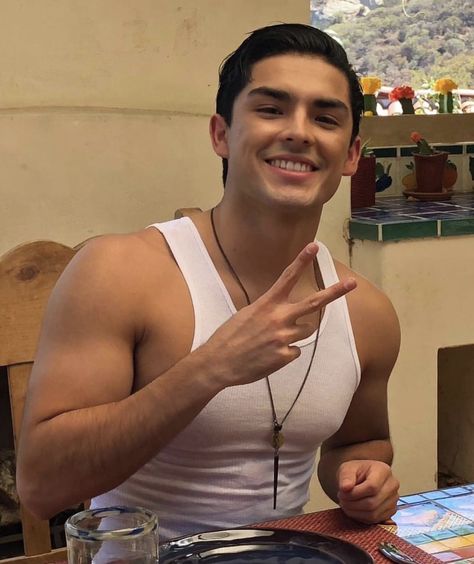 Diego Tinoco, Oscar Diaz, On My Block, Fanfiction, Books Wattpad, Wattpad, Books, White