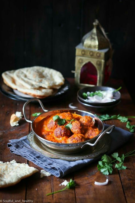 Meatball Photography, Fish Kofta, Menu Photoshoot, Spiced Meatballs, Batch Cooking Recipes, Indian Food Photography, Creamy Curry, Kofta Curry, Serving Ideas