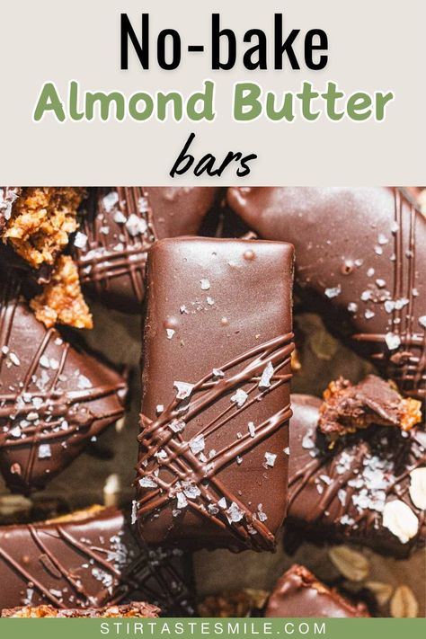 These almond butter maple bars are no-bake, healthy, and only require a few ingredients! As an alternative to granola bars that contain a ton of preservatives, they are way better than a candy bar, making them the best snack EVER. Moreover, they only take minutes to whip up, offering such an amazing convenience. No Bake Almond Butter Bars, Almond Butter Oatmeal Bars, Chocolate Almond Butter Recipe, Almond Butter Bars Healthy, Almond Butter Brownies Healthy, Almond Butter Protein Bar, Healthy No Bake Oat Peanut Butter Chocolate Honey Bars, Almond Butter Bars, Mat Inspiration