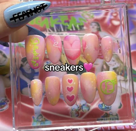 Itzy Nails, Sneaker Nails, Itzy Sneakers, Artistry Makeup, Nail Art, Nails, Sneakers, Makeup, Art