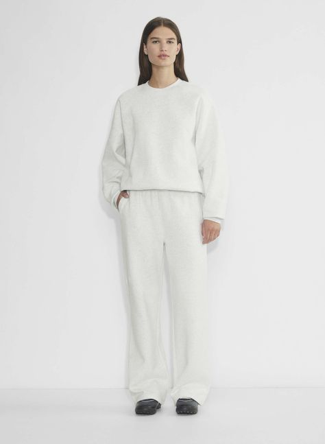 Aritzia Sweat Set, Wide Sweatpants Outfit, Wide Sweatpants, Dinner In Paris, Boyfriend Pants, Sweatpants Outfit, Coat Trends, Tailored Coat, Wide Leg Sweatpants