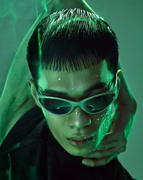 Neon Green Photoshoot, Matrix Photoshoot Ideas, Matrix Aesthetic Fashion, Matrix Photoshoot, Matrix Aesthetic, Cyberpunk Photoshoot, Futuristic Photoshoot, Punk Photoshoot, Green Photoshoot