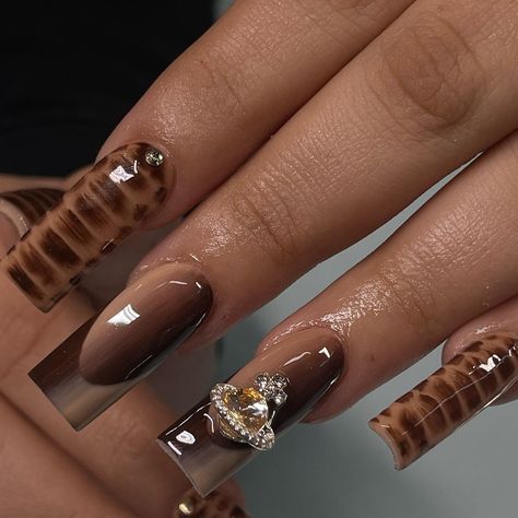 Best Fall Nails, Brown Acrylic Nails, Brown Nails Design, Aurora Nails, Quartz Nail, October Nails, Cute Nails For Fall, Ombre Acrylic Nails, Nails 2022