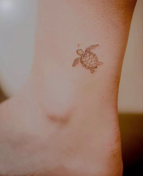 Hand Turtle Tattoo, Tiny Tattoo Turtle, Turtle And Fish Tattoo, Small Sea Turtle Tatoos, Turtle With Bubbles Tattoo, Cute Small Ankle Tattoos For Women, Micro Sea Turtle Tattoo, Turtle Tiny Tattoo, Turtle Ankle Tattoos For Women