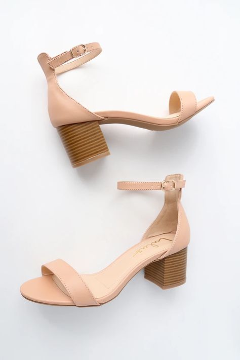 Emmaline Bride - Handmade Wedding Blog Here are the best wedding guest shoes 2022 has to offer in every style! Make sure you subscribe for the… Handmade Wedding Blog Vegan Heels, Single Sole Heels, Comfy Heels, Perfect Wedding Shoes, Dream List, Chique Outfits, Prom Heels, Wedding Guest Shoes, Suede Block Heels