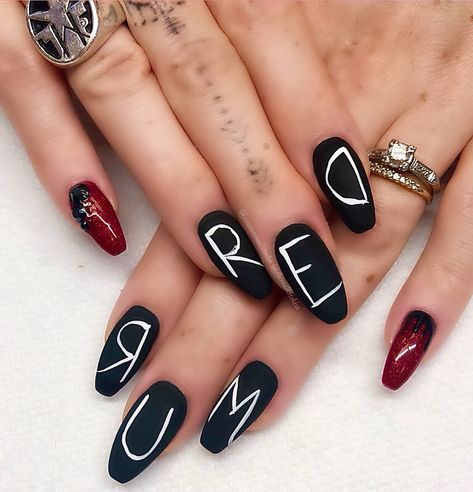 These “RedRum” nails were created using #cnd shellac in Black Pool and Ruby Ritz, with Cream Puff letters and black Swarovski Crystals. #Shellac original and matte top coats. #halloweennails #redrum #therealkriskiss #cndeducator Black Mushroom Nails, Spook Nails, Redrum Nails, Mum Nails, The Shining Redrum, Shining Redrum, Nail Art Designs Short, Short Nails Ideas, Pink Overlay