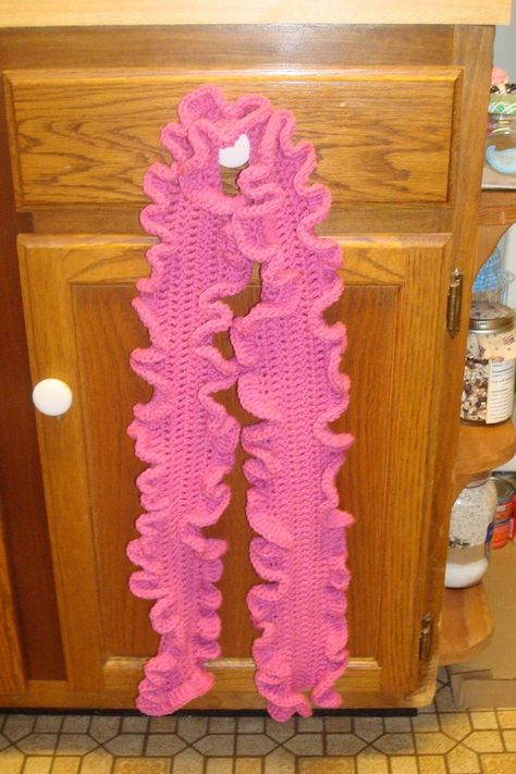 Crochet Ruffle Scarf Free Pattern, Ruffled Baby Blanket, Scarf Free Pattern, Crochet Ruffle Scarf, Ruffle Blanket, Ruffle Apron, Crochet Scarfs, Ruffle Flower, Crochet Ruffle