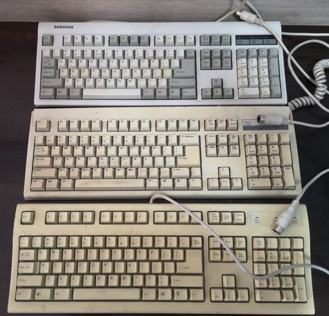 Old Keyboard, Retro Tech, Old Computers, Microsoft Windows, Computer Keyboard, Microsoft, Keyboard, Computer, Technology