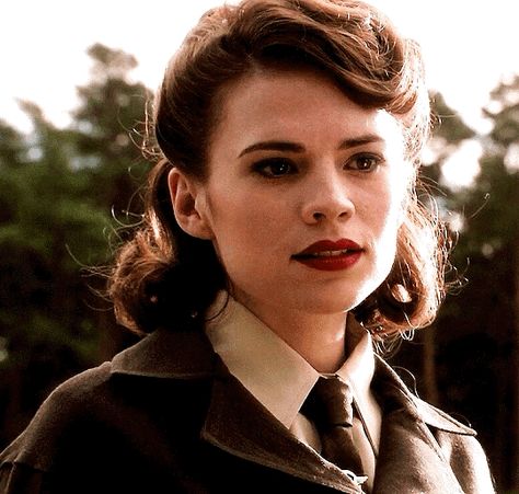 Marvel Peggy Carter, Marvel Emotional, Peggy Carter Icons, Alphabet G, Captain America The First Avenger, Supergirl Costume, The First Avenger, Margaret Elizabeth, First Avenger