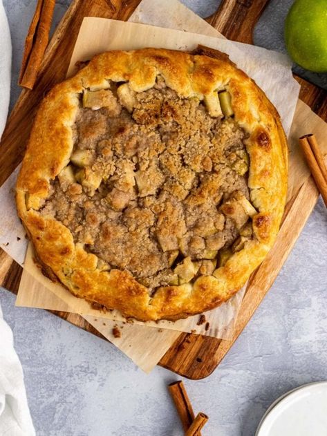 Apple Crostada, Apple Crostata Recipe, Apple Crostata, Peach Bread Puddings, Crostata Recipe, Peach Bread, Apple Dishes, Apple Crumb, Homemade Caramel Sauce