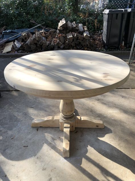 How to Refinish a Wooden Dining Room Table — Married & a House | A Catholic Blog for Homemaking and DIY Round Kitchen Table Diy, Diy Round Pedestal Dining Table, Pedastool Table, Round Table Ideas, Round Breakfast Table, Diy Round Dining Table, Style Round Dining Table, Rustic Round Table, Wooden Dining Room Table