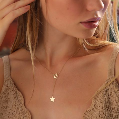 minimalist-star-lariat-necklace-for-her Minimal Gold Necklace, Jewelry Traditional, Feminine Necklace, Power Star, Necklace For Her, Necklace Initial, Y Necklace, Feminine Power, Everyday Moments