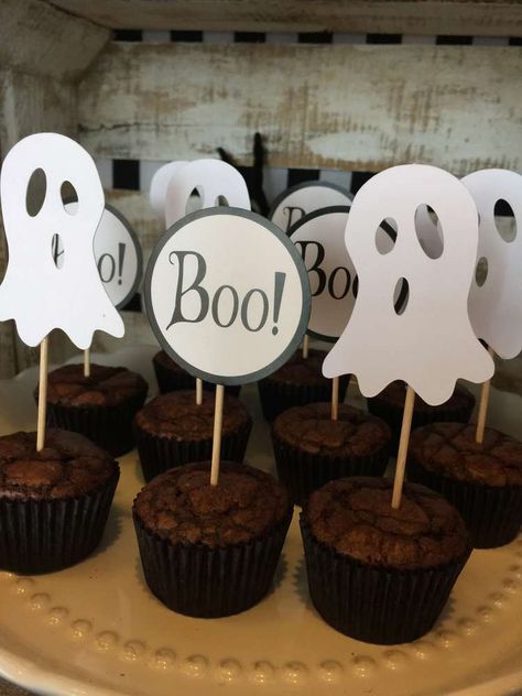 Halloween Ideas Food Easy, Halloween Kids Party Decorations, Halloween Decorations Diy Easy, Boo Party Ideas, Ideas Para Halloween Decoration, Toddler Halloween Party Activities, Easy Halloween Party Decorations, Ideas De Halloween, Comidas Halloween