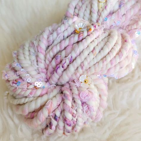 Yarn Aesthetic, Yarn Creations, Handspun Art Yarn, Art Yarn Handspun, Yarn Inspiration, Spinning Yarn, Crochet Inspo, Art Yarn, Command Center