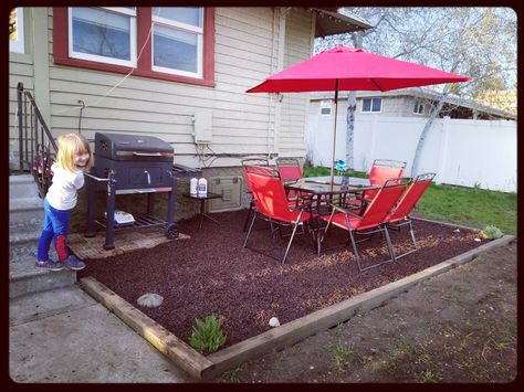 DIY patio! With rubber mulch!  done in ONE day! [2 person job] Mulch Patio, Small Outdoor Patio Ideas, Small Outdoor Patio, Rubber Mulch, Small Outdoor Patios, Outdoor Patio Ideas, Cozy Backyard, Backyard Diy Projects, Patio Landscaping