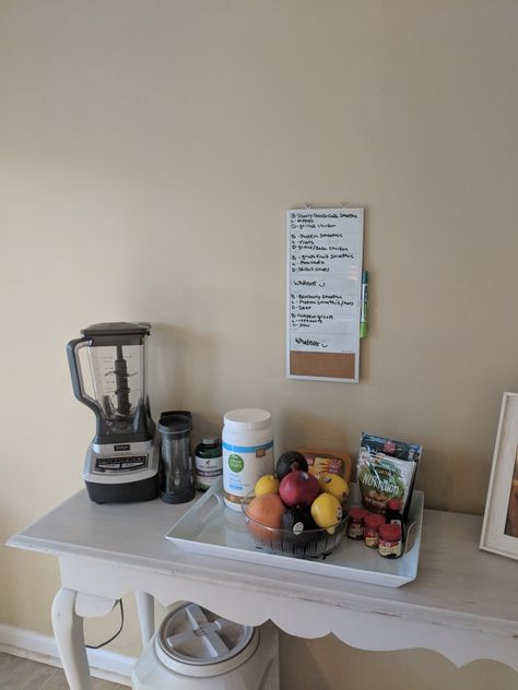 At home smoothie bar. Protein Shake Bar At Home, Smoothie Bar Organization, Coffee And Smoothie Bar In Kitchen, Home Smoothie Station, At Home Smoothie Bar, Smoothie Bar At Home, Home Juice Bar, Smoothie Bar Home, Smoothie Station Kitchen