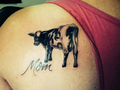 Pink Floyd atom heart mother cow tattoo I had done in memorial of my mom~ Jenn Baby Cow Tattoo, Cow Tattoo Ideas, Mother Tattoo, Pink Floyd Tattoo, Atom Heart Mother, Cow Tattoo, Mother Tattoos, Eagle Tattoos