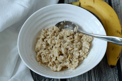 3-Minute Microwave Oatmeal - Family Food on the Table Microwave Oatmeal Recipes, Microwave Oatmeal, Food On The Table, Busy Morning, Microwave Recipes, Family Food, Oatmeal Recipes, Rolled Oats, The Table