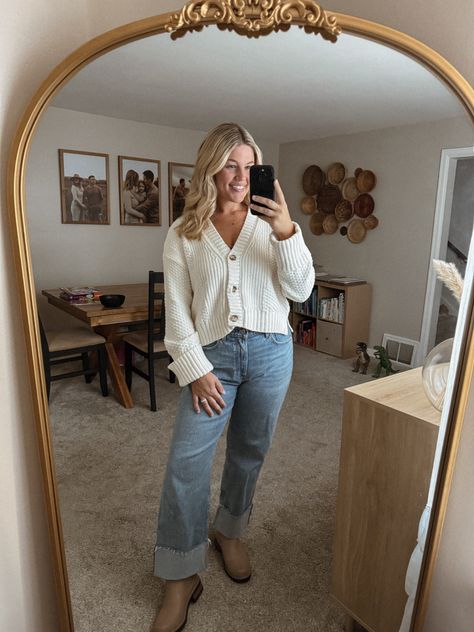 How To Style Cuffed Jeans, Buttoned Cardigan Outfit, Cuff Jeans Outfit, Button Sweater Outfit, Button Up Cardigan Outfit, Cuffed Jeans Outfit, Cream Cardigan Outfit, Tan Boots Outfit, Chelsea Boot Outfits Women