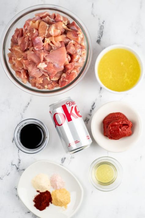 Diet Coke Chicken Recipe Diet Coke With Lime, Dirty Diet Coke Recipe, Light Chicken Recipes, Sweet And Sticky Chicken, Diet Coke Chicken, Dirty Diet Coke, Chicken And Rice Recipes, Coke Chicken, Teriyaki Burgers