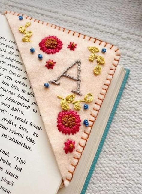 Hand Embroidered Corner Bookmark, Embroidered Corner Bookmark, Corner Bookmark, Bookmarks For Books, Reading Accessories, Corner Bookmarks, Leather Bookmark, Pola Sulam, Flower Letters