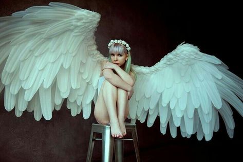 Angelic Aesthetic, Winged People, Wings Drawing, Angel Artwork, Angel Costume, Ange Demon, Human Poses Reference, Poses References, Human Poses