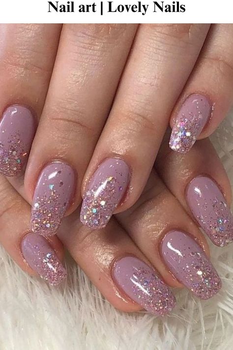 https://beautysalonorbit.com/sistaco-nail-powder-reviews/ Nails Inspiration Glitter, Sns Nails Designs, Sns Nails Colors, Mauve Nails, White Acrylic Nails, Nail Designs Glitter, Cat Kuku, Gel Nail Designs, Elegant Nails