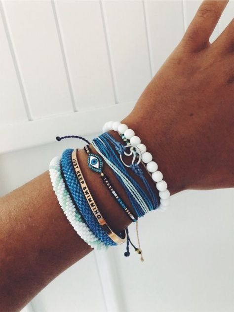 Pinterest: @chloechristner Summer Accessories Jewelry, Surfergirl Style, Diy Ring, Preppy Jewelry, Pola Gelang, Beach Bracelets, Summer Fashion Beach, Summer Bracelets, Cute Bracelets