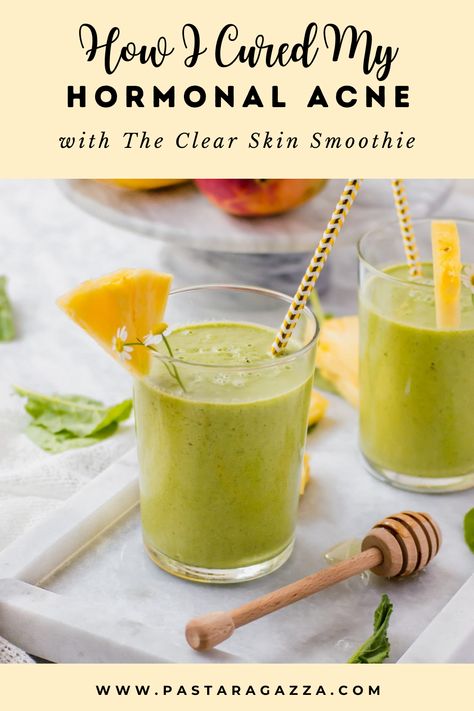 The Clear Skin Smoothie cleared my hormonal cystic acne and gave me bright, nourished skin. Learn about my journey to clear skin. Clear Skin Smoothie, Skin Smoothie, Clear Skin Diet, Best Diet Foods, Healthy Smoothie Recipes, Baking Soda Beauty Uses, Low Carb Diet Recipes, Hormonal Acne, Healthy Smoothie