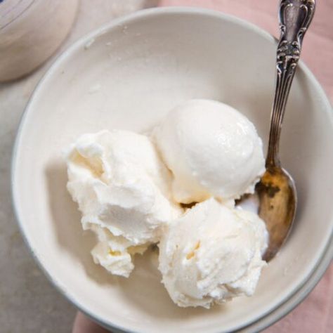 Ninja Creami Vanilla Ice Cream - Lara Clevenger Lara Clevenger, Ninja Creami Vanilla Ice Cream, Ninja Ice Cream, Eggnog Ice Cream, Protein Ice Cream Recipe, Healthy Ice Cream Recipes, Creami Recipes, Easy Ice Cream Recipe, Vanilla Ice Cream Recipe