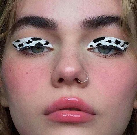 Hallowen Schminke, Editorial Make-up, Matte Make Up, Make Up Designs, Maquillage On Fleek, Makeup Memes, Indie Makeup, Make Up Inspiration, Eye Makeup Designs