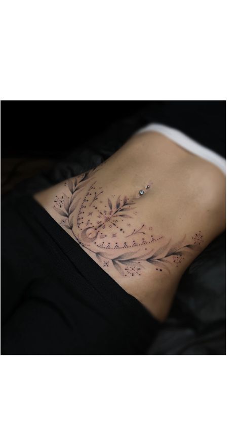 Stretch Mark Tattoo, Mark Tattoo, Stomach Tattoos, Feminine Tattoo, Feminine Tattoos, Tatting, Henna, Tattoos