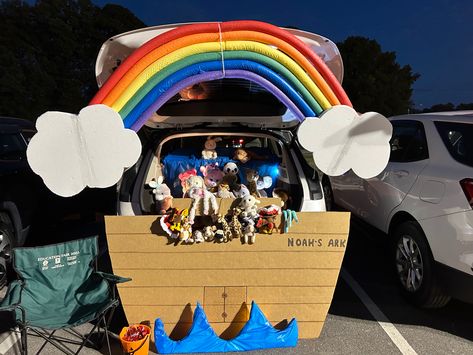 Trunk Or Treat Noah’s Ark, Rainbow Trunk Or Treat Ideas, Trunk Or Treat Decorations, Church Trunk, Trunker Treat Ideas, Thanksgiving Decorations Outdoor, Harvest Fest, Trunk Or Treat Ideas, Noah S Ark