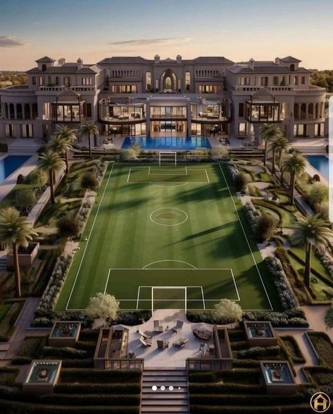 Dream House Pictures, Rumah Moden, تويوتا لاند كروزر, Castle House Design, Big Mansions, Mansion Exterior, Luxury Houses Mansions, Pelan Rumah, Eksterior Modern