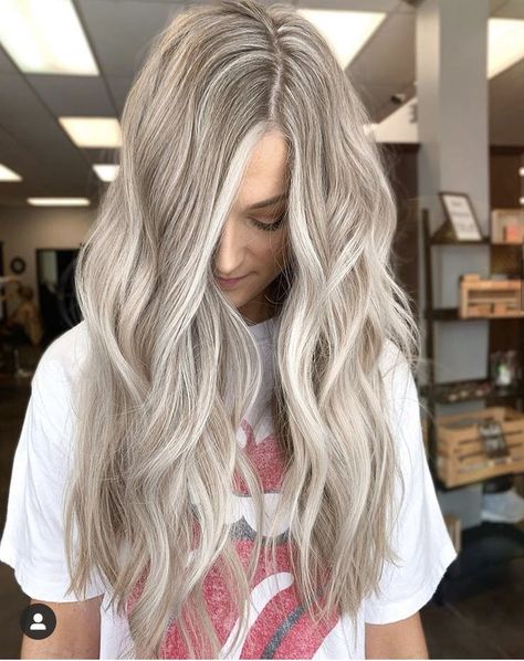 Platinum Blonde Hair With Ash Lowlights, Platinum Reverse Balayage, Ice Blonde Hair With Money Piece, Blended Blonde Money Piece, Fun Winter Hair Colors For Blondes, Ashy Blonde Long Hair, Icy Ash Blonde Hair With Lowlights, Ash Blonde Full Highlights, Icy Blonde Highlights On Blonde Hair