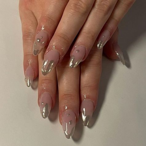 Drippy Chrome Nails, Jelly Chrome Nails, Chrome Drip Nails, Drip Nail Art, Nail Extension Designs, Drippy Nails, Acrylic Extensions, Nails Yellow, Drip Nails