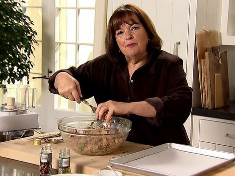 Spicy Turkey Meatballs and Spaghetti Recipe : Ina Garten : Food Network Turkey Meatballs And Spaghetti, Meatballs And Spaghetti, Best Ina Garten Recipes, Spicy Turkey, Sausage Marinara, Barefoot Contessa Recipes, Video Food, Ina Garten Recipes, Spaghetti Recipe