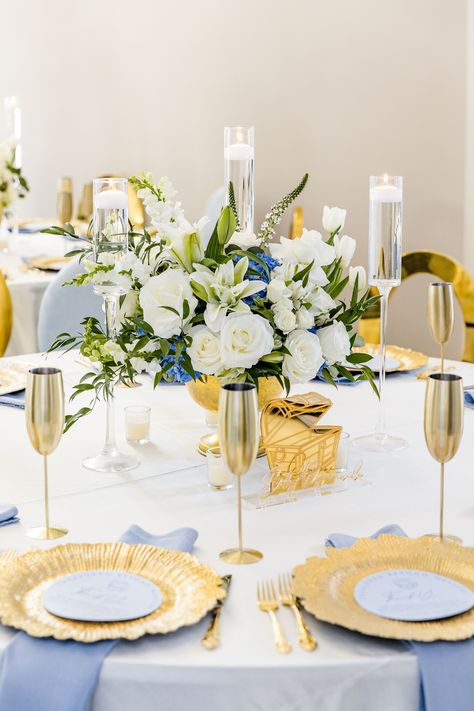 Light Blue And Gold Table Setting, Gold And Blue Party Decorations, Baby Blue And Gold Wedding, Prince Baby Shower Decorations, Baby Boy Sprinkle, Luxury Baby Shower, Gold Table Setting, Ethereal Blue, Blue Party Decorations