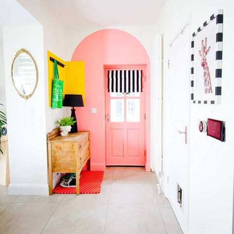 Take a look at our handy step-by-step guide for everything you need to know about how to create a beautiful painted arch with Owatrol. Image credit to https://thisgirllovescolour.com/ Pink Door, Nature Park, Eclectic Home, Dream House Decor, House Inspo, Wall Paint, Happy Sunday, House Painting, Interior Designer