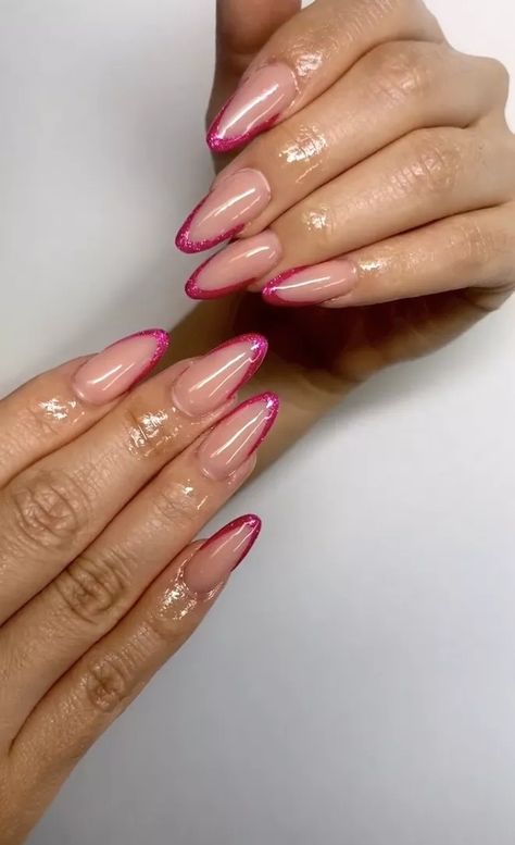 35 Dazzling New Year's Nails Ideas to Welcome 2024 Manicure Ideas Simple, Manicure Ideas French, Manicure Ideas Spring, Simple Manicure Ideas, Men Manicure, New Year's Eve Nails, Short Nail Manicure, New Years Eve Nails, Glittery Nails