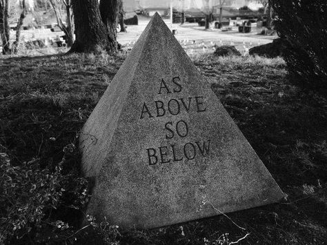 "As above, so below, as within, so without, as the universe, so the soul" - Hermes Trismegistus The term "As above, so below" was recorded in the Hermetic texts from The Emerald Tablet of Hermes Tr... Arte Occulta, As Above So Below, Witch Garden, Six Feet Under, Book Of Shadows, Antalya, Sacred Geometry, Alchemy, The Words