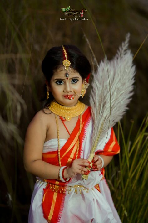 Agomoni look by MR premium makeover Agomoni Look, Photo Editing Background Hd Frame, Background Hd, Durga Puja, Durga Goddess, Editing Background, Photoshoot Ideas, Photo Editing, Makeup